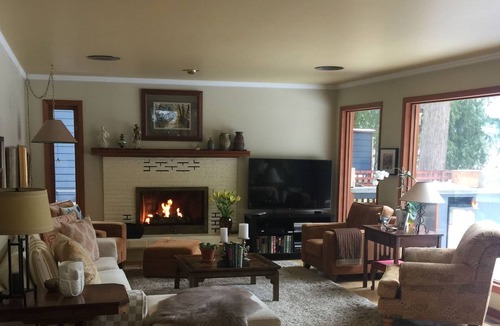 Nelson House | Nelson - Kootenay Lake Beachfront and 4 Season get away