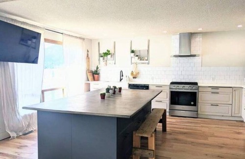 Nelson House | Nelson Lake House