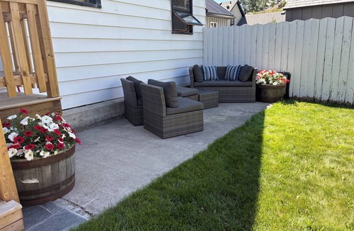 Coleman House | Nest in the West—cozy 3 bedroom home in Crowsnest Pass.