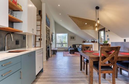 Taghum House | "NEWLY BUILT HOME" on 5 acres by the beach