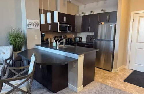 Southeast Calgary Condo | Nicely furnished one bedroom Condo Suite