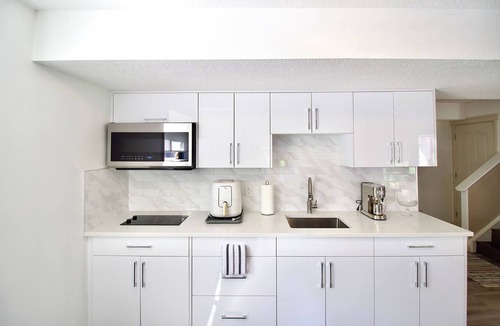 Kincora House | NW Calgary Walkout Basement Furnished 1bedroom 1 bathroom Parking