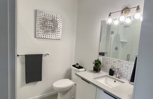 Black Mountain House | Oasis @ Black Mountain - Only 25 mins to Big White