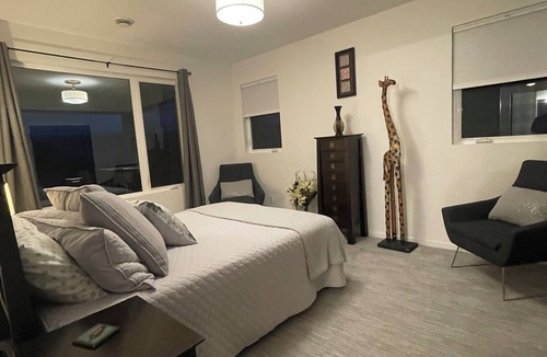 Black Mountain House | Oasis @ Black Mountain - Only 25 mins to Big White