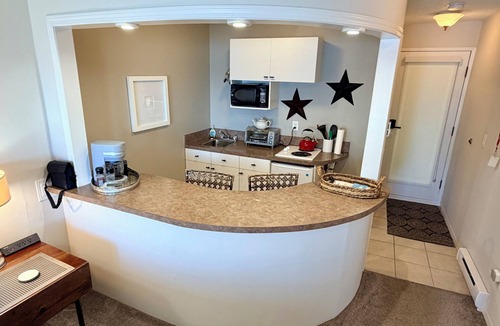North Oyster Condo | Oceanfront Escape - Studio with kitchenette