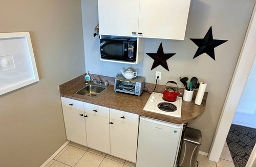 North Oyster Condo | Oceanfront Escape - Studio with kitchenette
