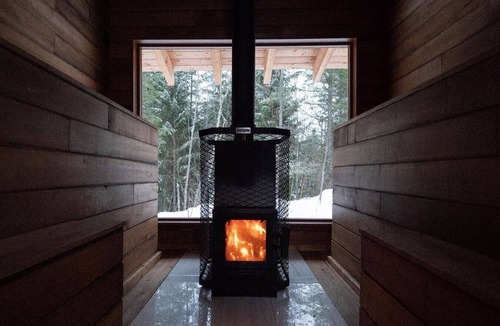 Salmon Arm Cabin | Off-Grid Cabin Near Salmon Arm Sauna & Nordic Skiing