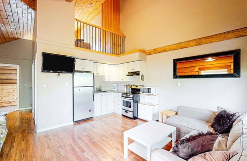 Lac Le Jeune House | Okanagan - Lac Le Jeune at Cabin 30
