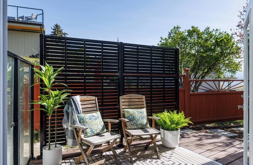Central Okanagan House | Okanagan | LakesideHome | HotTub & Pool | Licensed