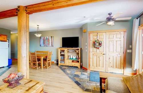 Snow Pine Estates Condo | Okanagan - Snow Leopard's Retreat