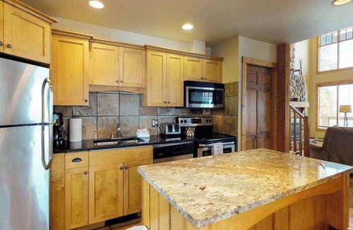 Snow Pine Estates Condo | Okanagan - South Face B