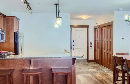 Big White Ski Resort Condo | Okanagan - Stonegate Resort Unit C202