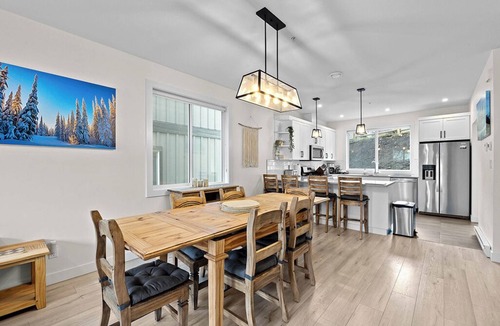 Sun Peaks House | Peaks West 53: Stylish and Modern 3BDRM Corner Townhome w/Private Hot Tub