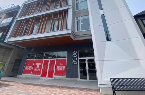 Sidney Apartment | Perfect Brand New Condo In The Heart of Sidney