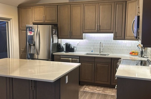 Sooke House | Pet friendly 3 bdrmhome in Sooke Core w/RV hookup-Minutes to Marinas & Trails