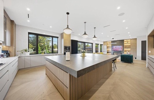 South Newton House | Premium Villa for Family Reunions & Wedding Stays