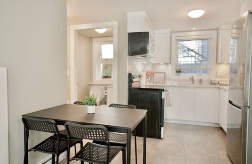 Vancouver South House | Private 3Bed Entire House/15 mins YVR/20 mins DT