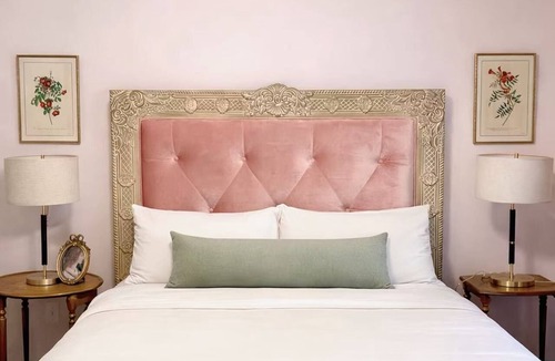 West End Bed & Breakfast | Private Guest Suite in Dt Vancouver
