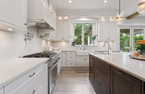 Burnaby House | Private Luxury Family Escape