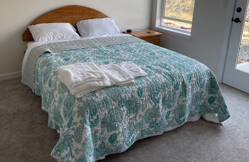 Kamloops House | Private Suite in a Townhouse