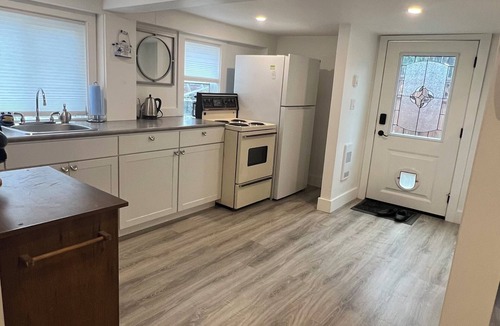 Lake Cowichan House | Private Suite in Lake Cowichan , Minutes to Lake & Trails