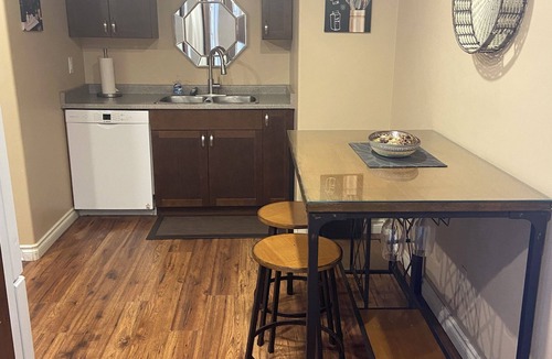 Blind Bay Apartment | Private suite! This house is the Iconic house of the Shuswap lake!