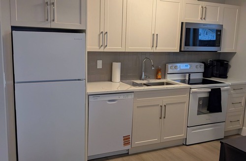East Kootenay Apartment | Quiet and cozy studio in a newly built home, with a secluded private patio!