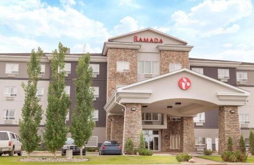 Camrose Hotel | Ramada by Wyndham Camrose