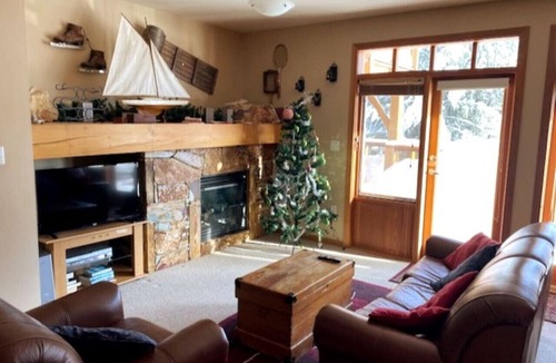 Rossland Condo | Red Rob #5 Red Mountain