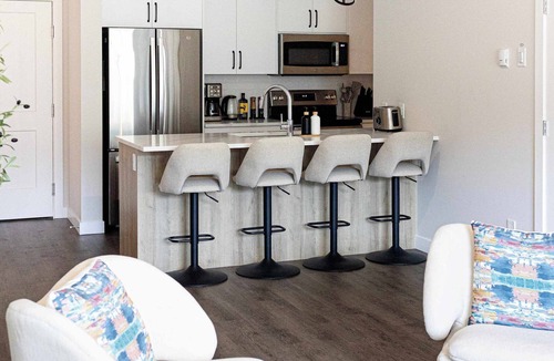 Golden Apartment | Riverstone Retreat 304