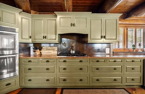 Panorama Cabin | Rundlestone Ridge | 10-Person Hot Tub | Ski-In/Out