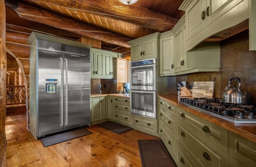 Panorama Cabin | Rundlestone Ridge | 10-Person Hot Tub | Ski-In/Out