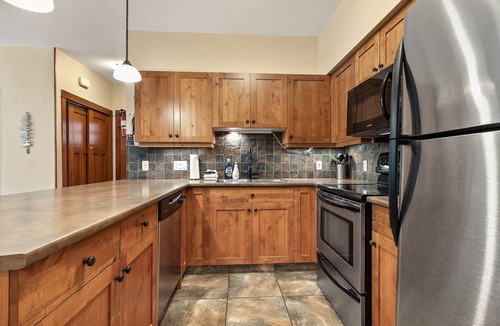 Sun Peaks Condo | Settler's Crossing #37 | True Ski-In/Ski-Out