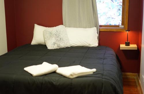 Bridgeland Apartment | Shiraz Suite