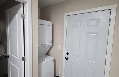Okanagan-Similkameen Cabin | Similkameen Sunset Suite