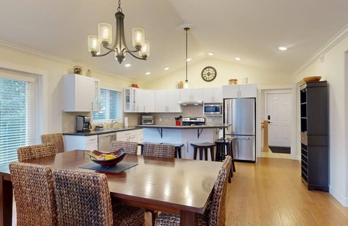 Sun Peaks House | Ski-In Hot Tub | Sunburst Drive Mountain Home