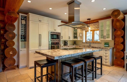 Nordic Estates House | Ski out chalet w/hot tub