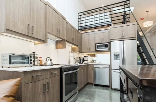 Bridgeland Apartment | Skyline Penthouse | BBQ, Sleeps 8 |
