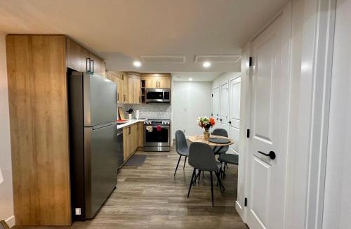 Southwest Edmonton Apartment | Sleek Guest Retreat SW EDM BSMT Suite