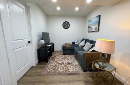 Southwest Edmonton Apartment | Sleek Guest Retreat SW EDM BSMT Suite