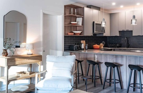 Revelstoke Condo | Snowed Inn - Luxurious 3 Bedroom Condo