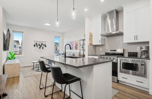 Calgary House | Sol | Close to Airport, Trails & Parks | Pets Ok