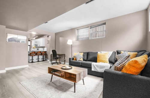 Edmonton Apartment | Spacious 1BR Suite Near University of Alberta, Hospital, Whyte Ave, River Valley