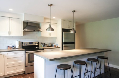 Delta Apartment | Spacious 2-bedroom bottom suite in vibrant Tsawwassen