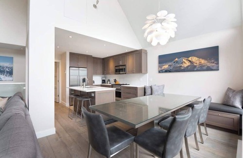 Blackcomb Condo | Spacious 4BR townhouse with hot tub