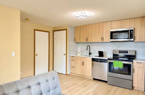Hidden Valley Apartment | Spacious and private one bedroom apartment located in hidden valley.