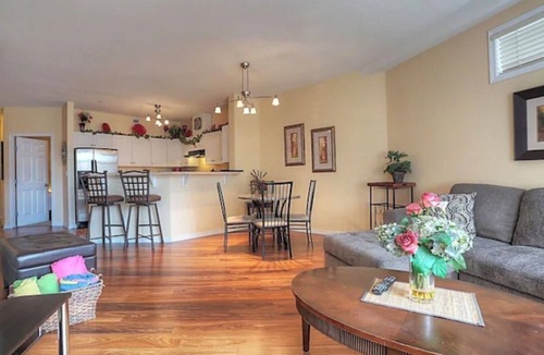 North End Condo | Spacious Waterfront Condo! Walk to Downtown