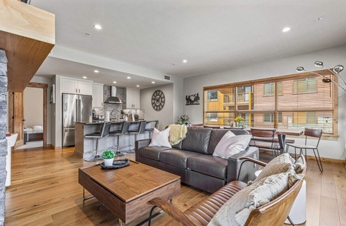 Canmore Condo | Spring Creek 3F 1600sf Corner 3BR/2BTH