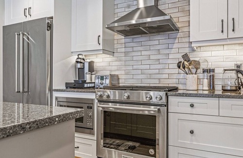 Canmore Condo | Spring Creek 3F 1600sf Corner 3BR/2BTH