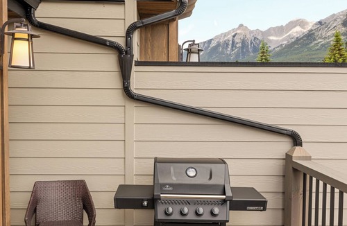 Canmore Villa | Spring Creek Vacations 4 BR Villa TMV18